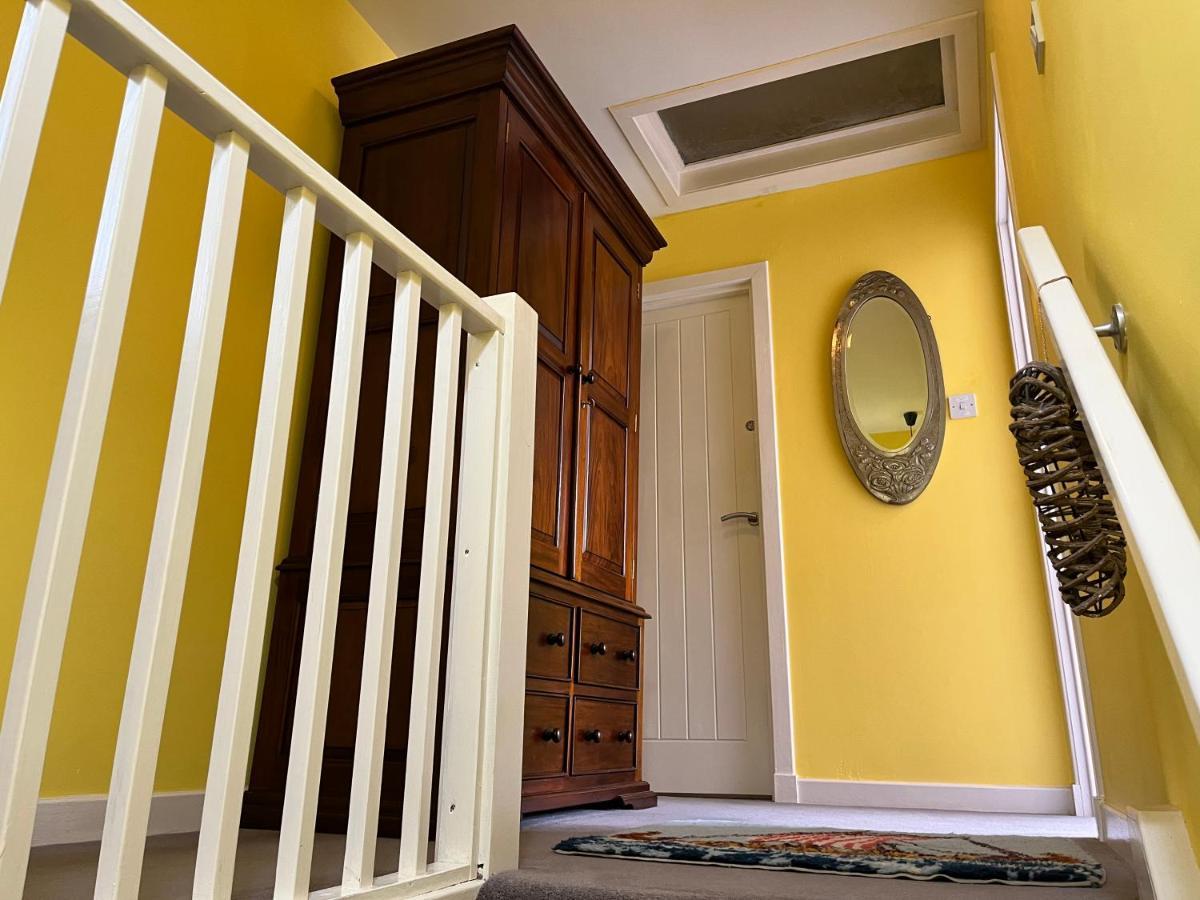 St John'S Town Of Dalry Glentress Apartment 1 מראה חיצוני תמונה